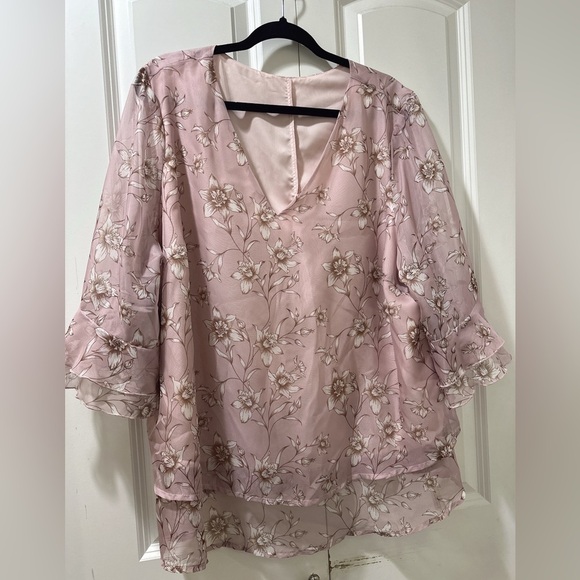 BloomChic Plus Size Daffodils Print Tiered Ruffle Sleeve Mesh Blouse - Picture 5 of 8